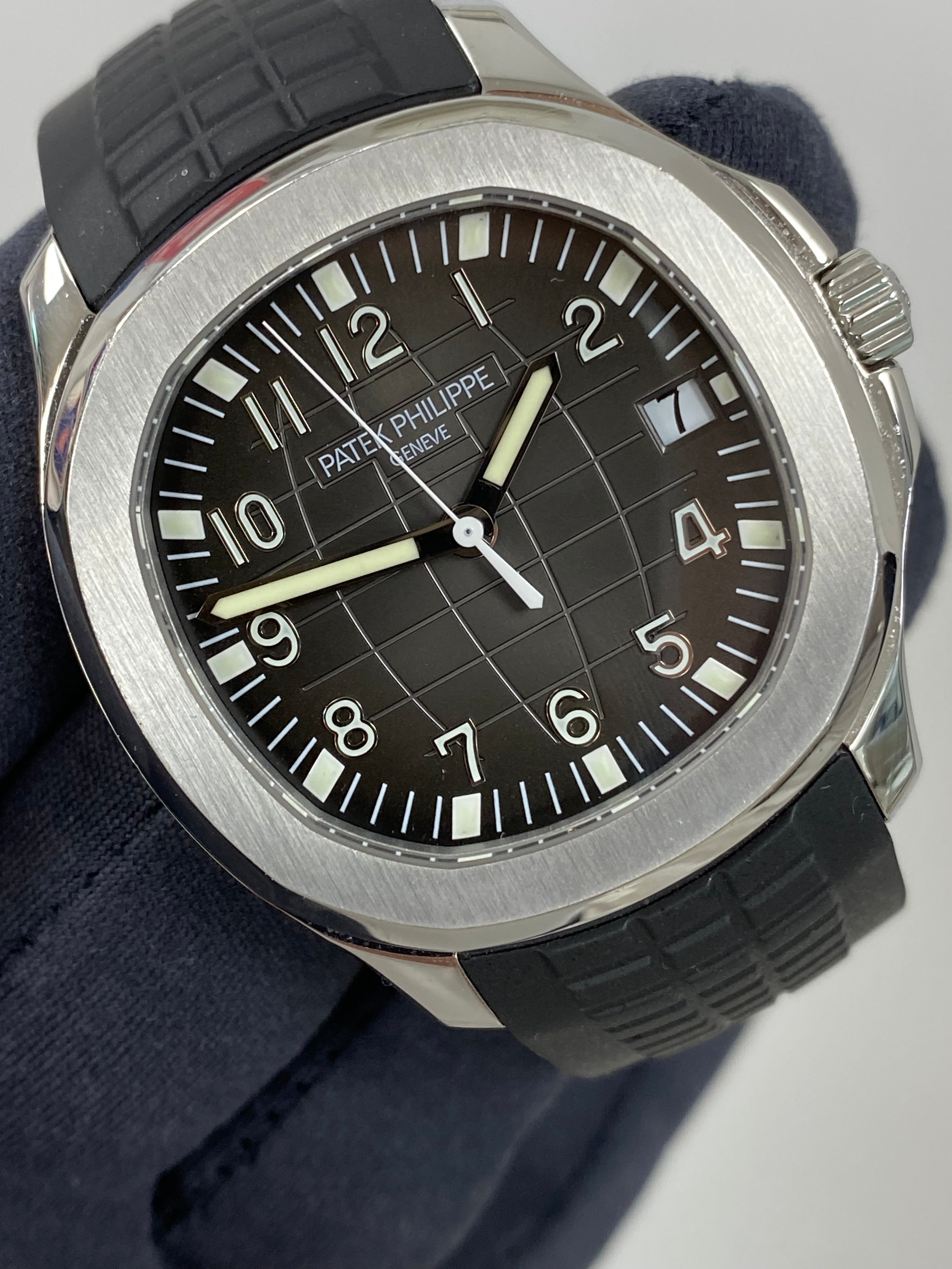 Patek Philippe Aquanaut 5167A-001 Complete 2008