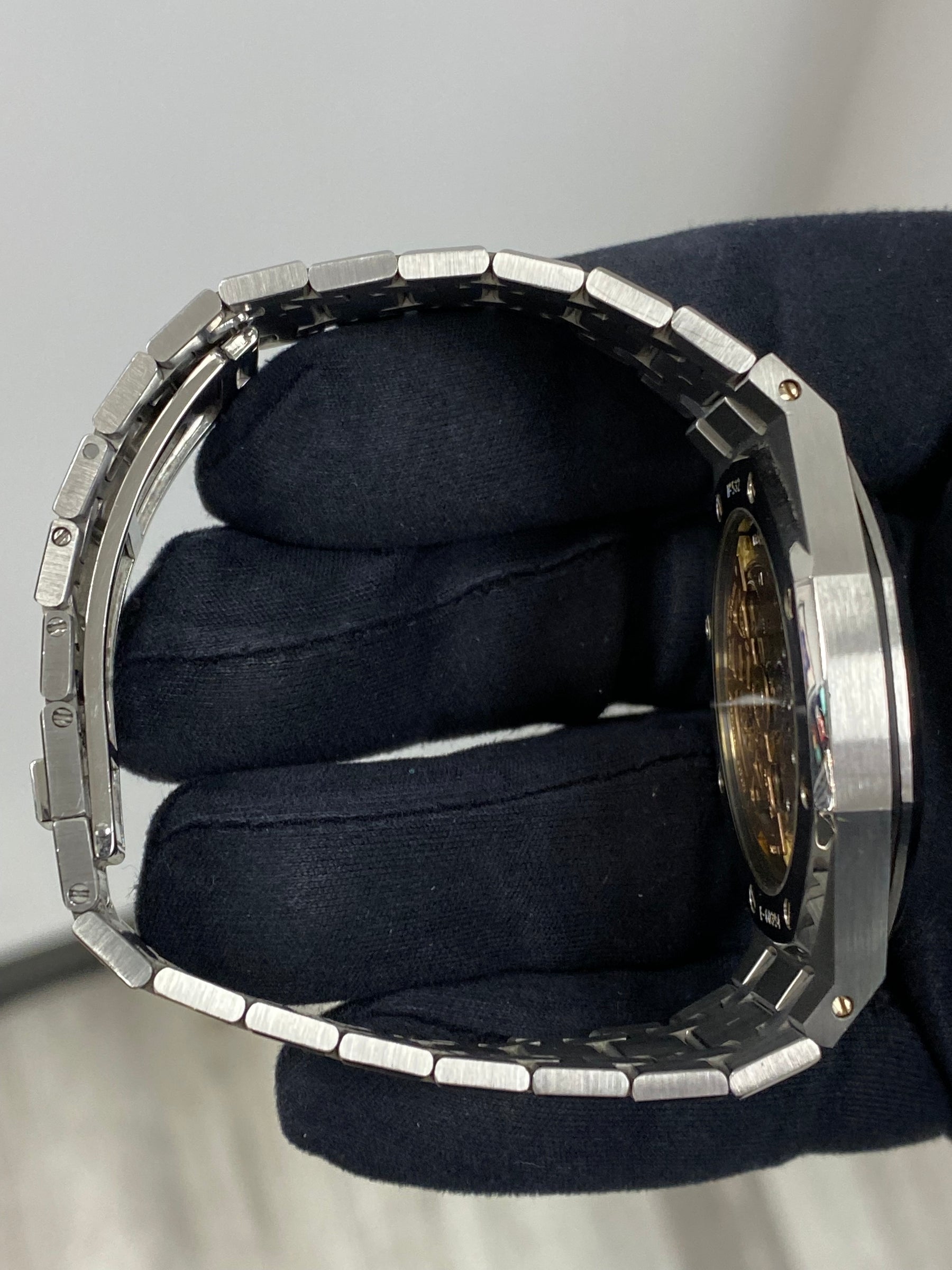 Audemars Piguet Royal Oak "Jumbo" Extra-Thin 15202ST.OO.0944ST.01