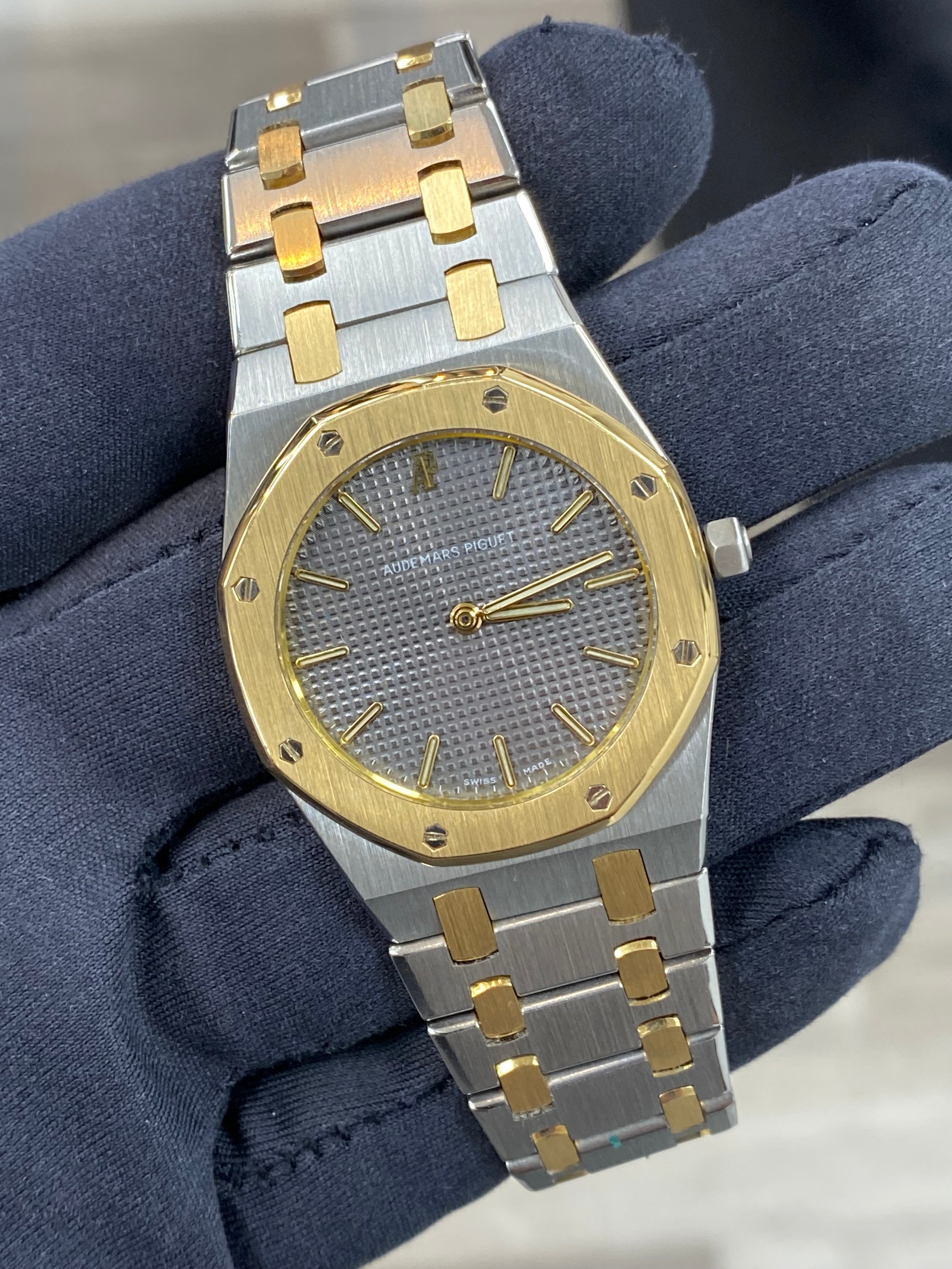 Audemars Piguet Royal Oak Ladies Quartz 56303SA SOLD
