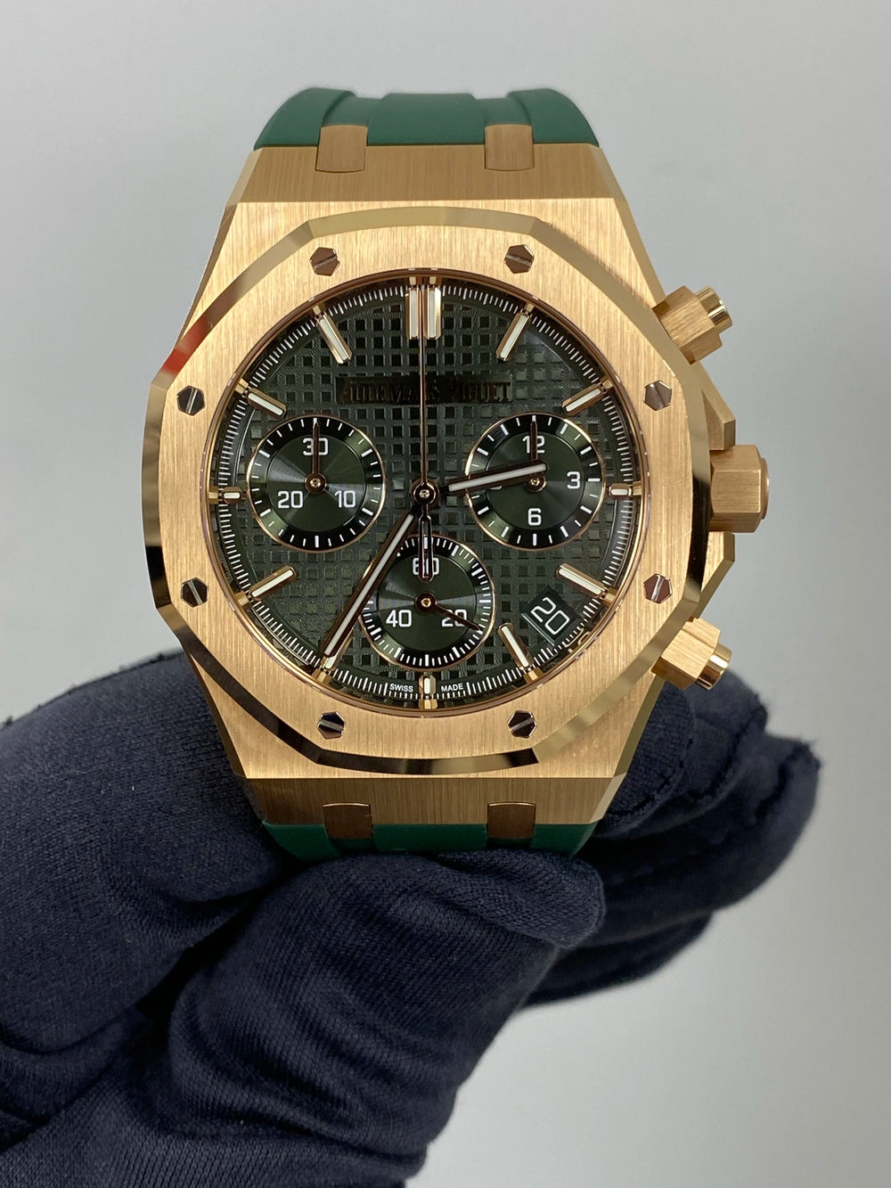 Audemars Piguet Royal Oak Chronograph 26240OR.OO.D404CR.02 — listing photograph