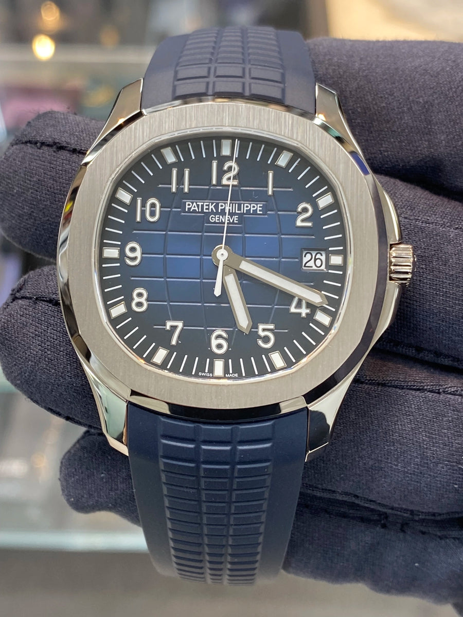 Patek Philippe Aquanaut 5168G-001 Complete 2019 SOLD