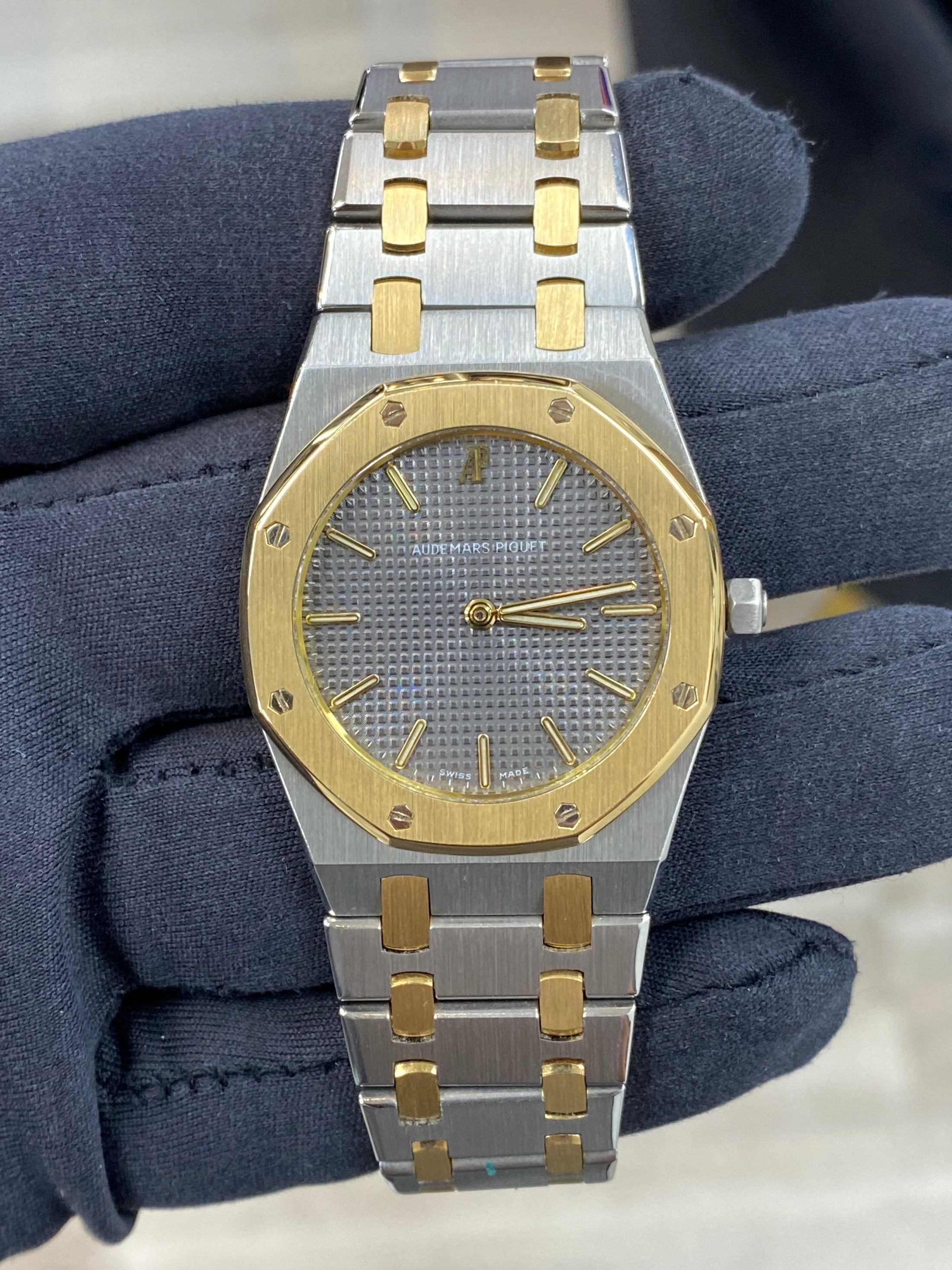 Audemars Piguet Royal Oak Ladies Quartz 56303SA SOLD