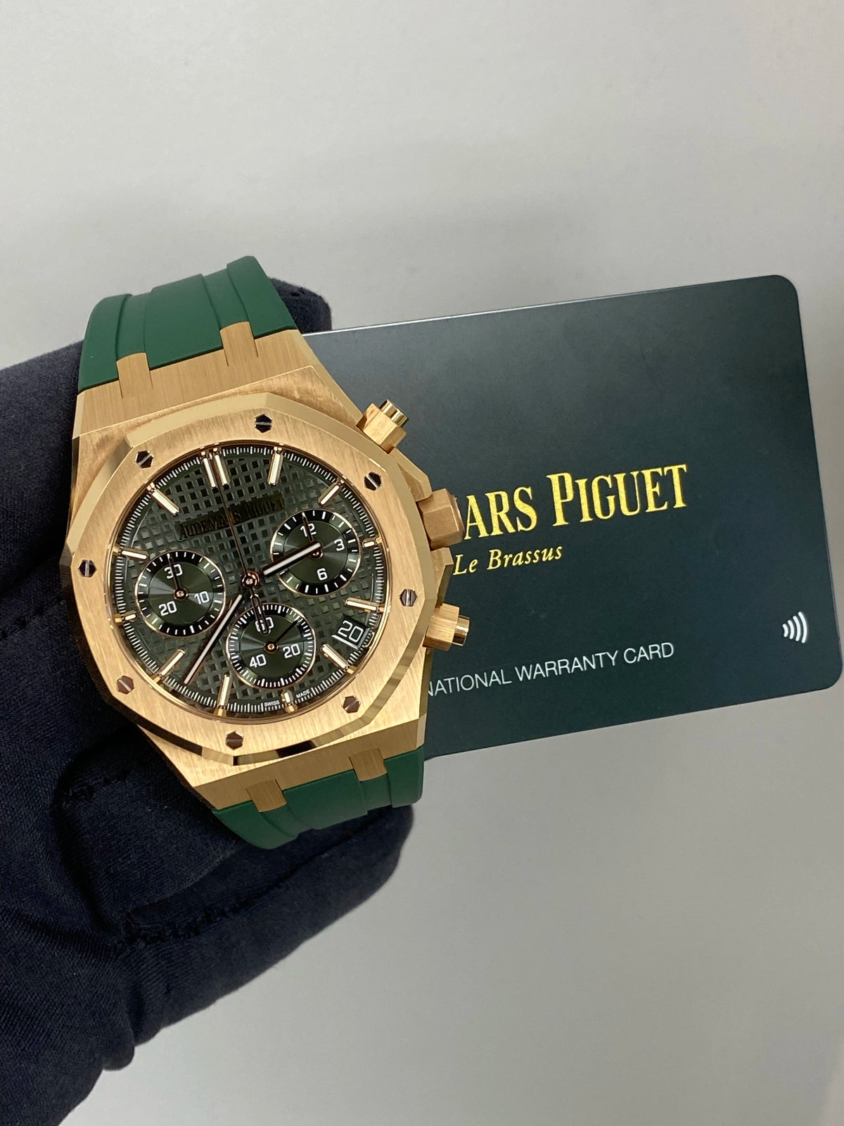 Audemars Piguet Royal Oak Chronograph 26240OR.OO.D404CR.02 — listing photograph