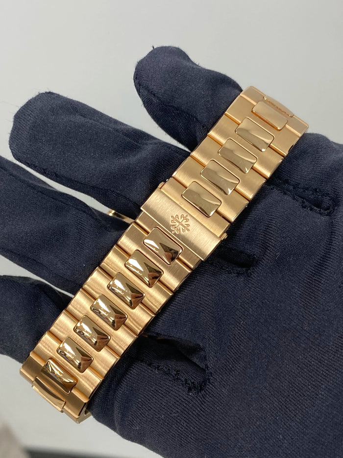 Patek Philippe Nautilus 5980/1R-001 Complete 2016