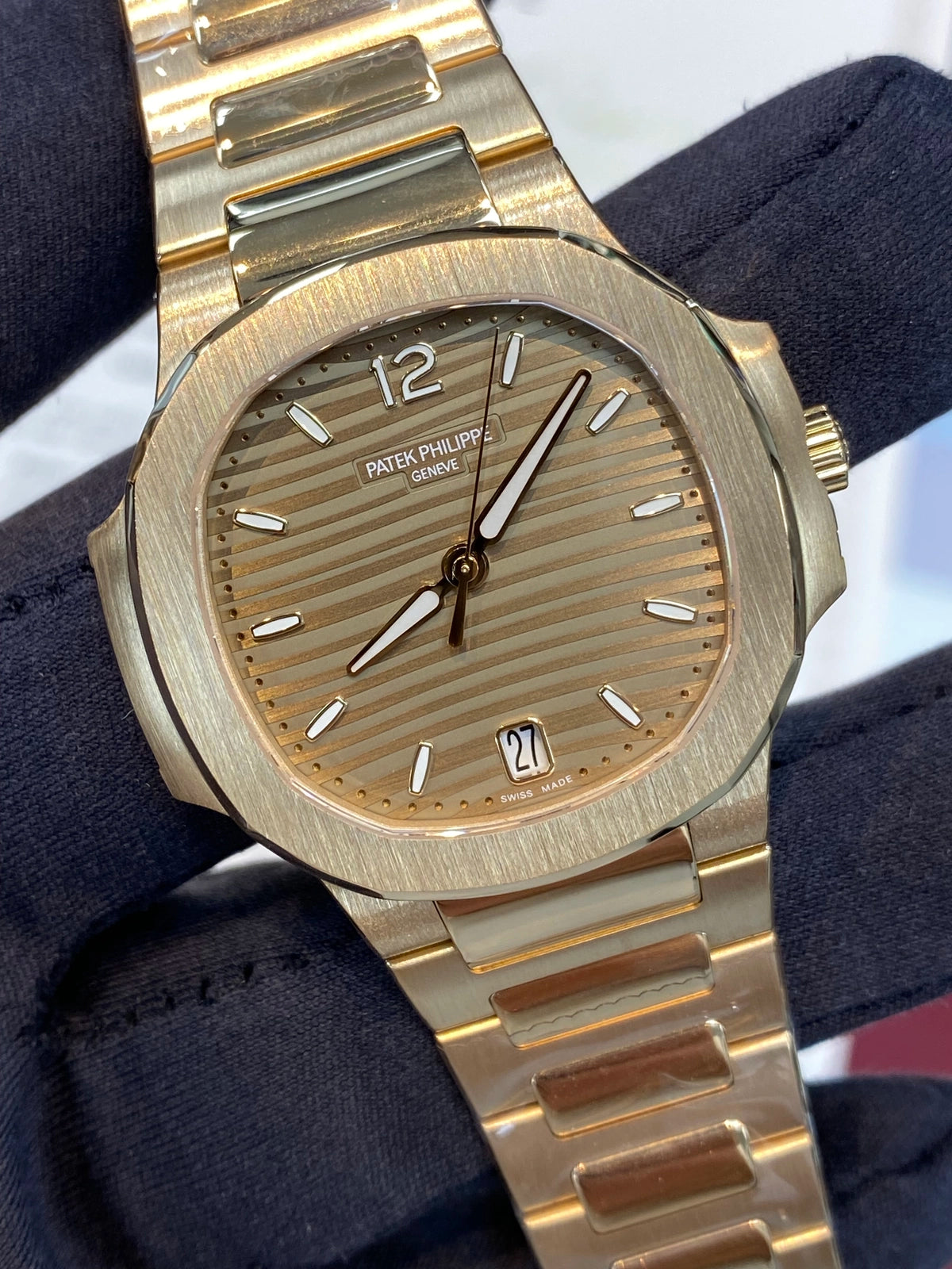 Patek Philippe Ladies Nautilus 7118/1R-010 Complete 2021