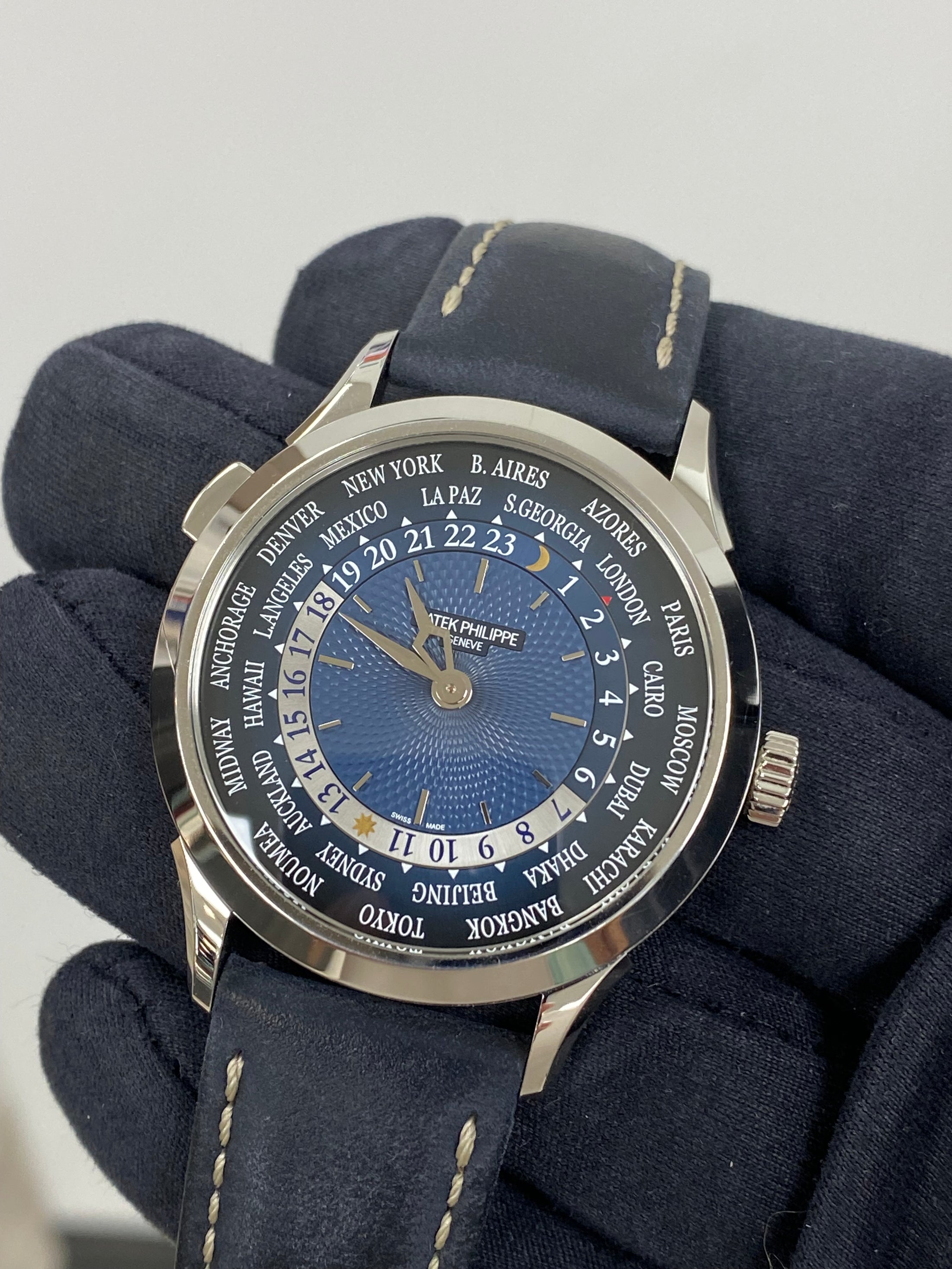 Patek Philippe Complications - World Time 5230P-001 Complete 2023