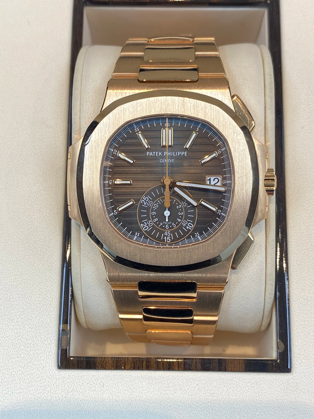 Patek Philippe Nautilus 5980/1R-001 Complete 2016