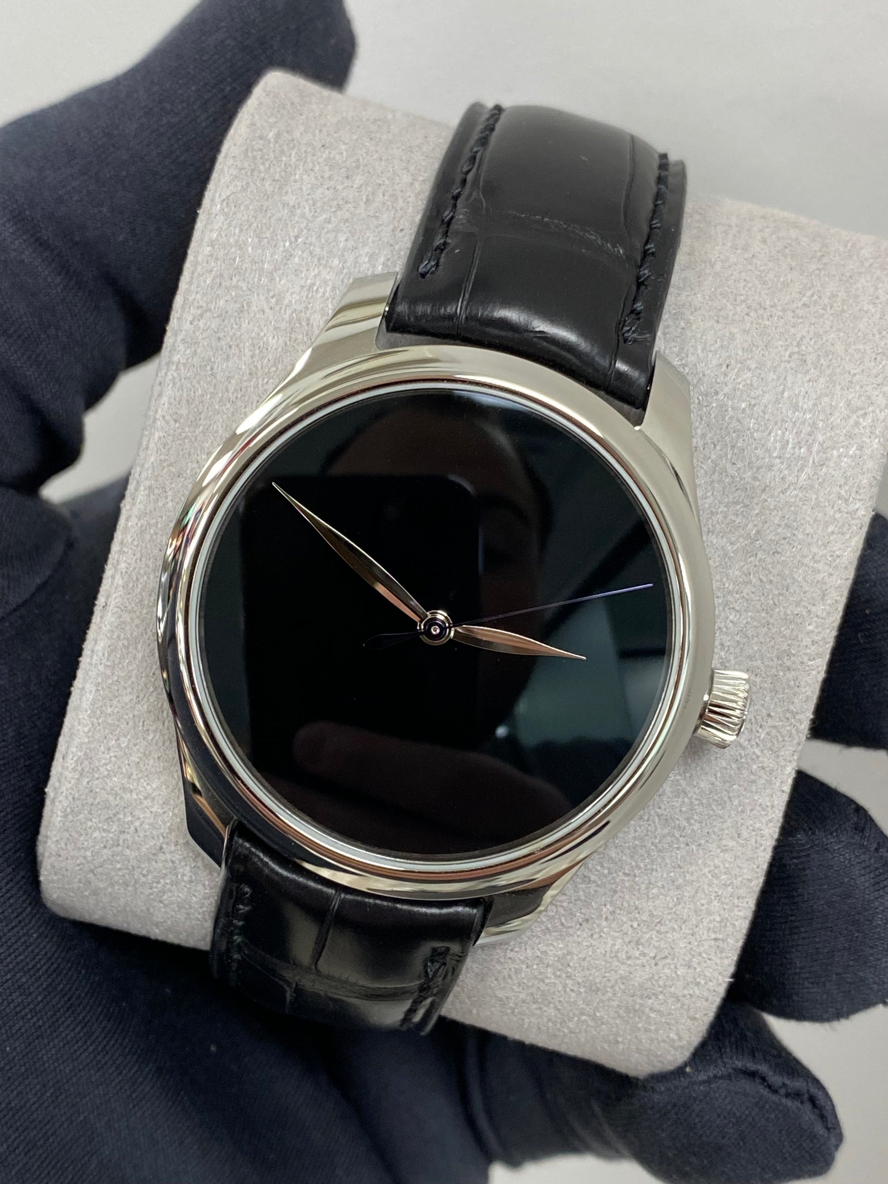 H. Moser & Cie Endeavour Centre Seconds 1200-1239 Complete 2025