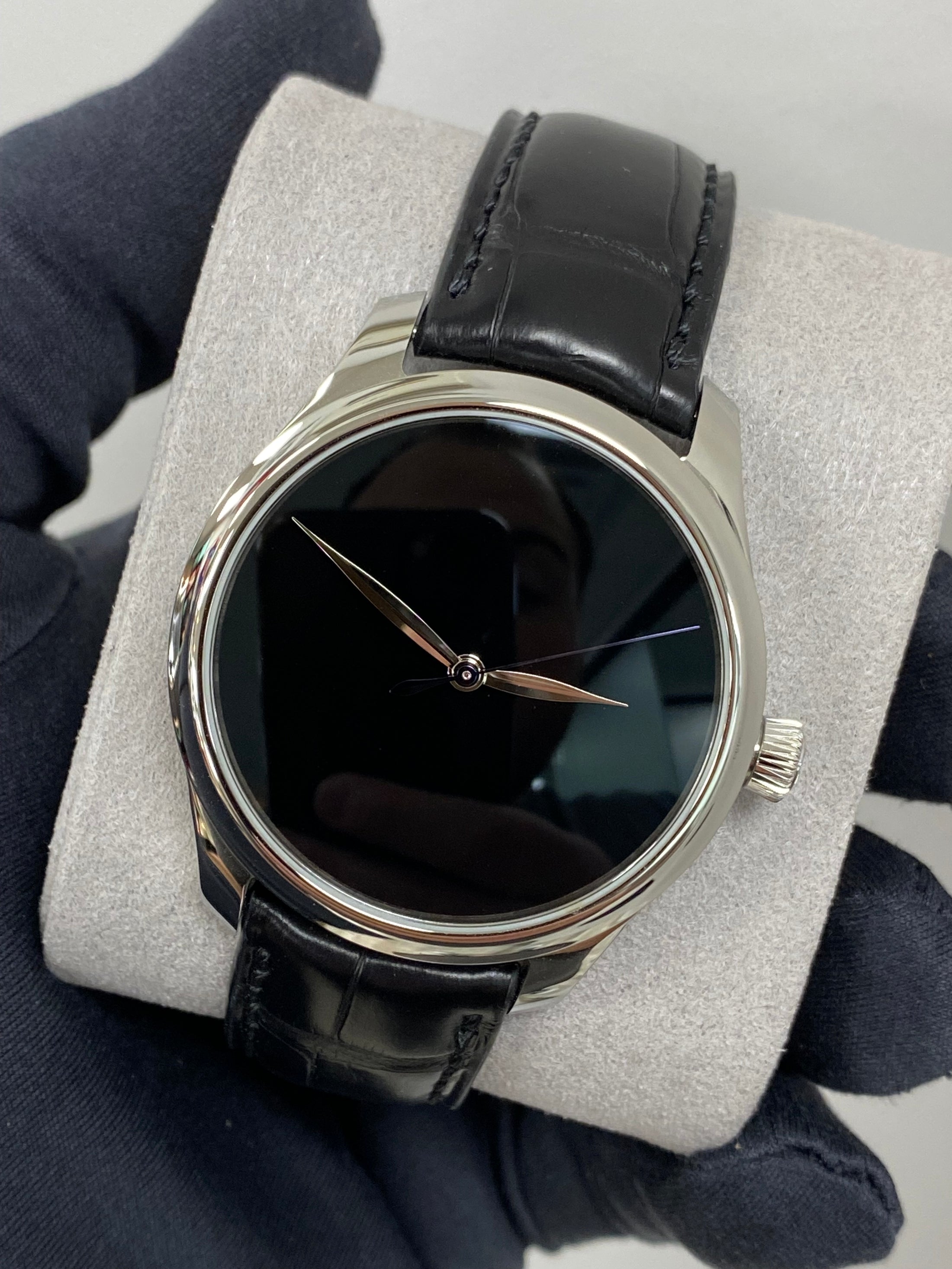 H. Moser & Cie Endeavour Centre Seconds 1200-1239 Complete 2025