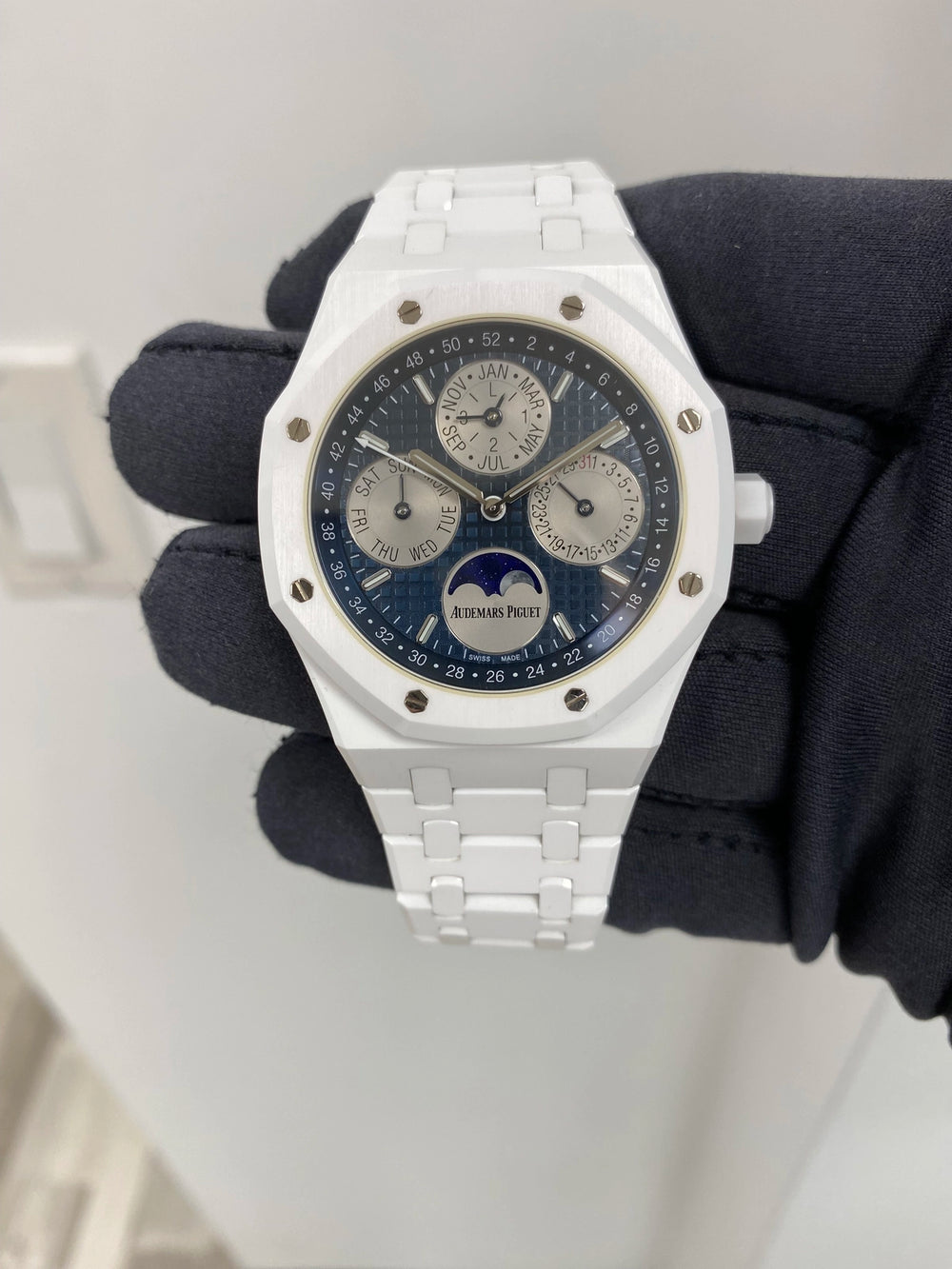 Audemars Piguet Royal Oak Perpetual Calendar 26579CB.OO.1225CB.01 — listing photograph
