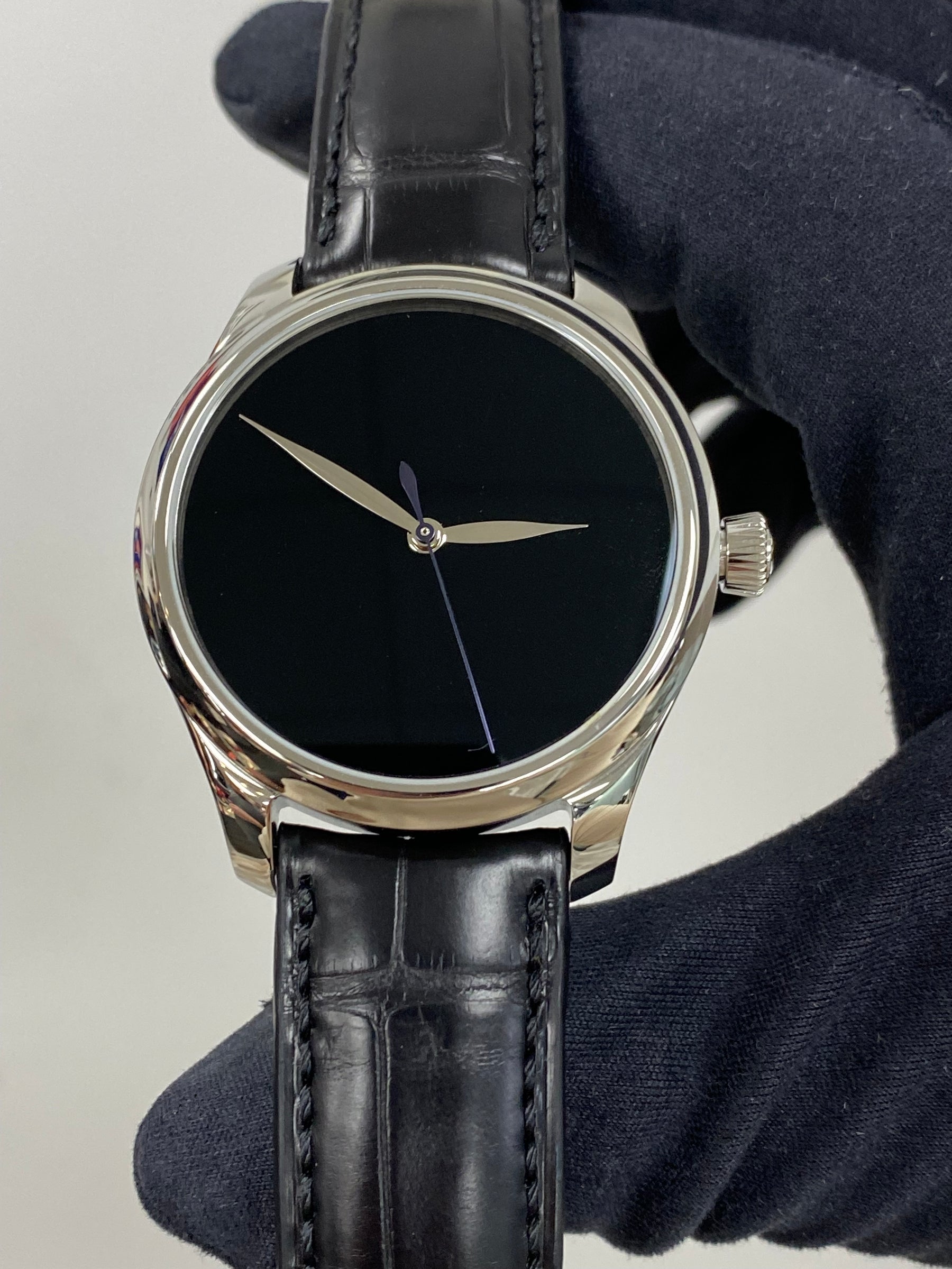 H. Moser & Cie Endeavour Centre Seconds 1200-1239 Complete 2025