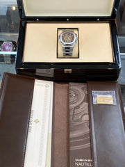 Patek Philippe Nautilus 5990/1A-001 Complete 2020 SOLD