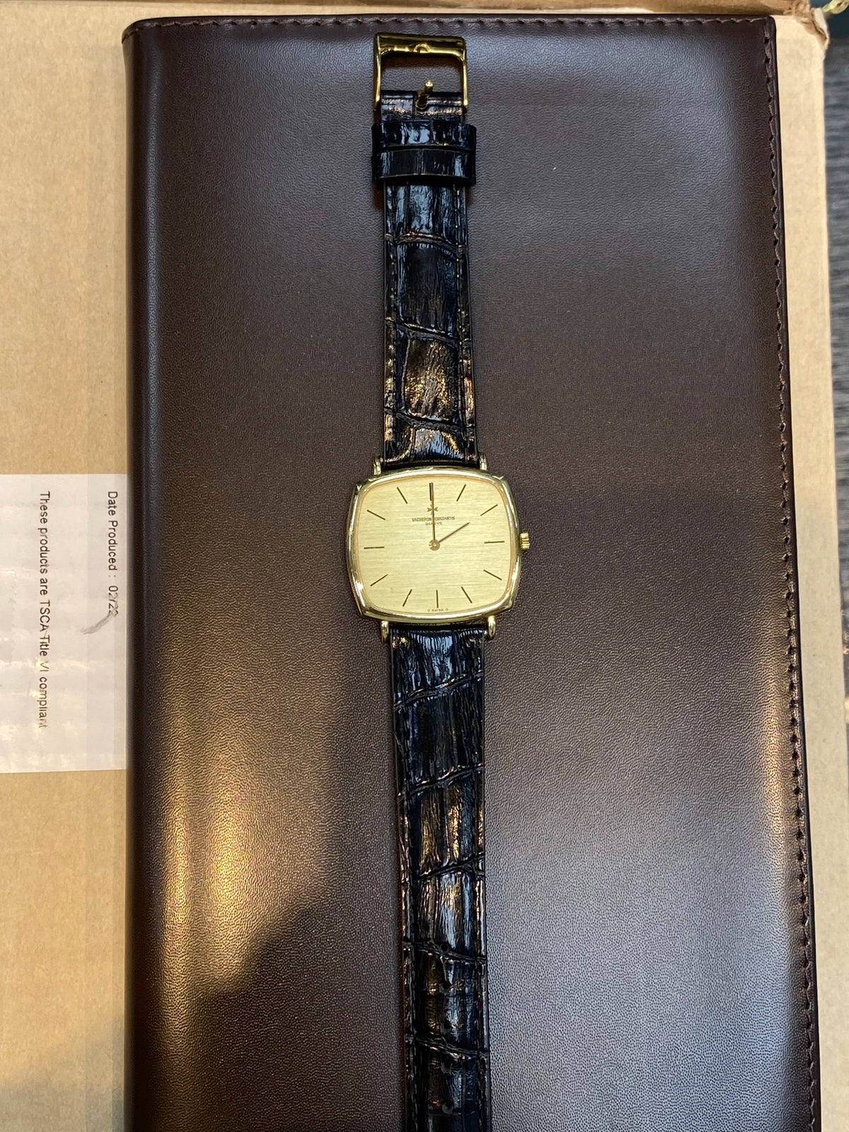 Vacheron Constantin Cushion Case 39203 — listing photograph