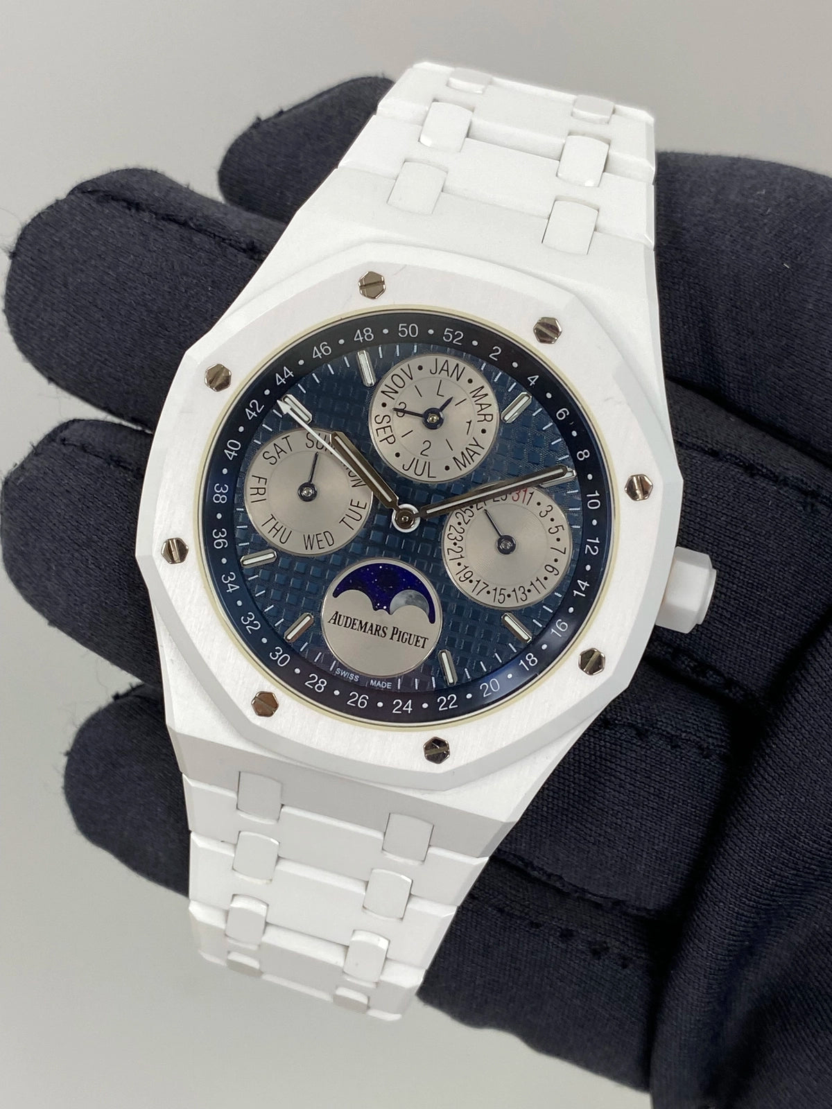 Audemars Piguet Royal Oak Perpetual Calendar 26579CB.OO.1225CB.01 — listing photograph
